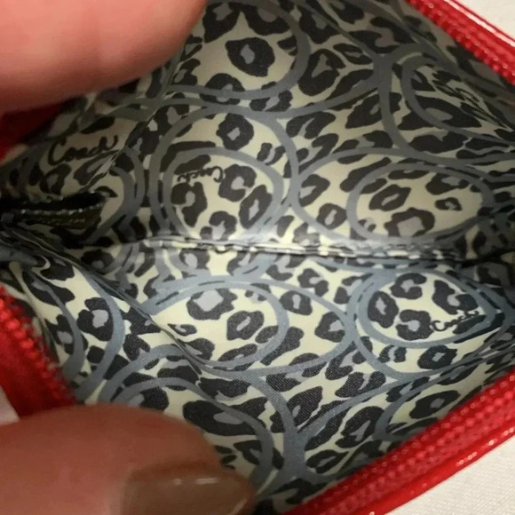 COACH POPPY WRISTLET,NWT. - Picture 3 of 3